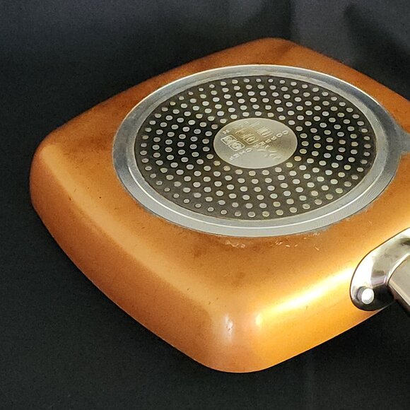 Copper Chef 9.5" Square Skillet/Frying Pan Non-Stick with Vented Lid - Picture 6 of 12